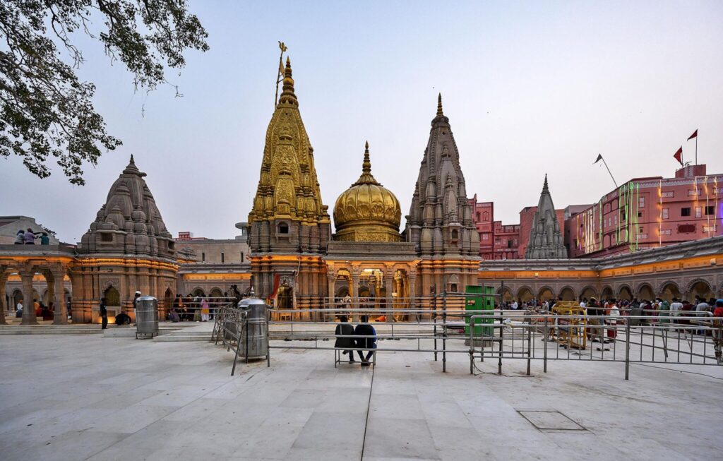 Kashi Vishwanath Temple: The Eternal Abode of Lord Shiva