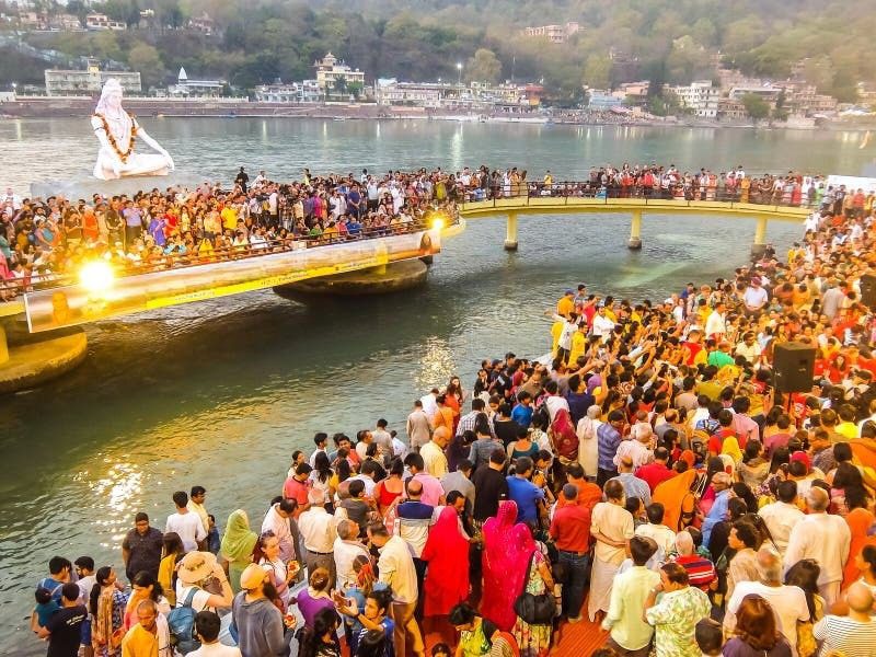 Rishikesh: The Sacred Gateway to Spiritual Awakening 🕉